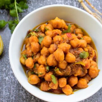 close up of chickpea chana masala