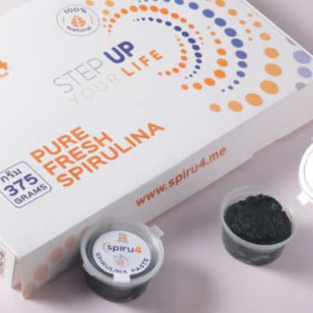 fresh spirulina packaged and frozen