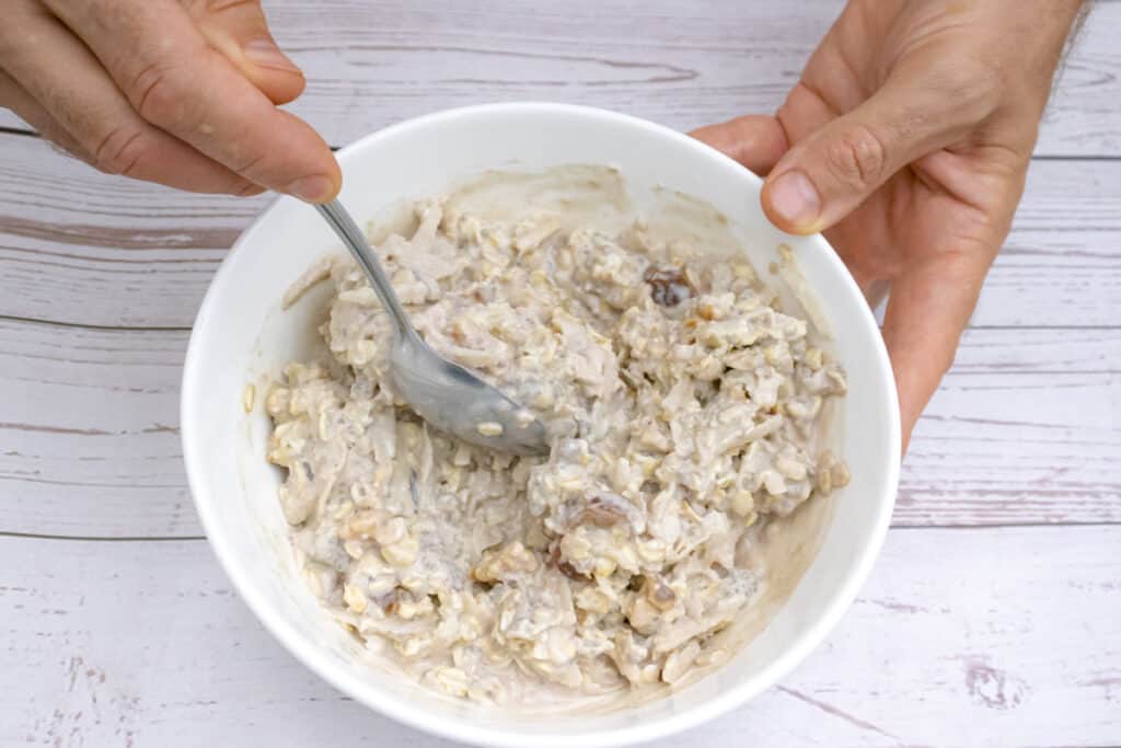 mixing-the-sesame-milk-oats