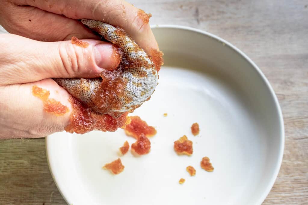 straining-soaked-malva-nut