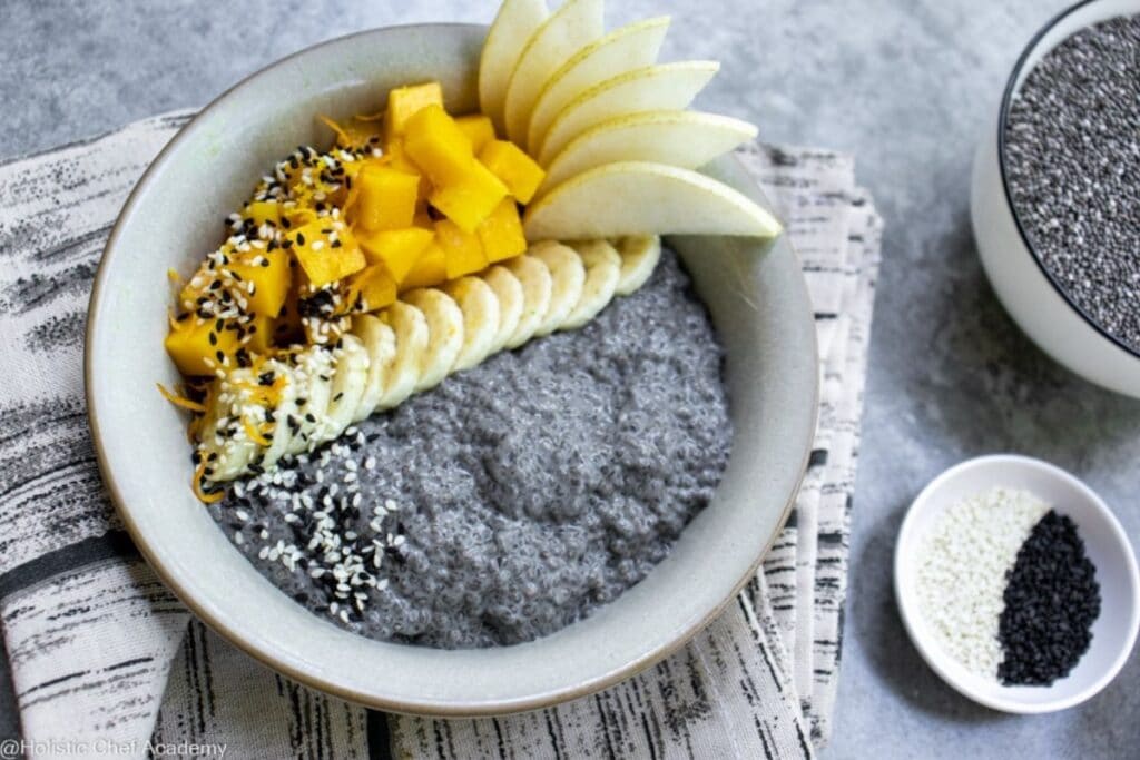 chia-seed-pudding-with-black-sesame-milk-and-mango ready to eat