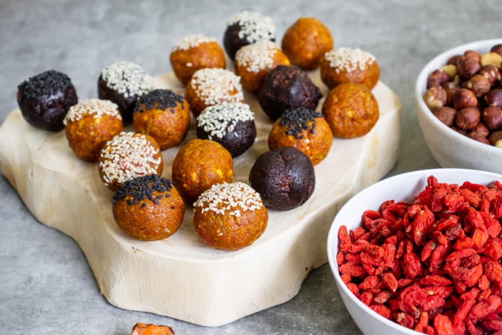 hazelnut-chocolate-balls-served-on-a-board